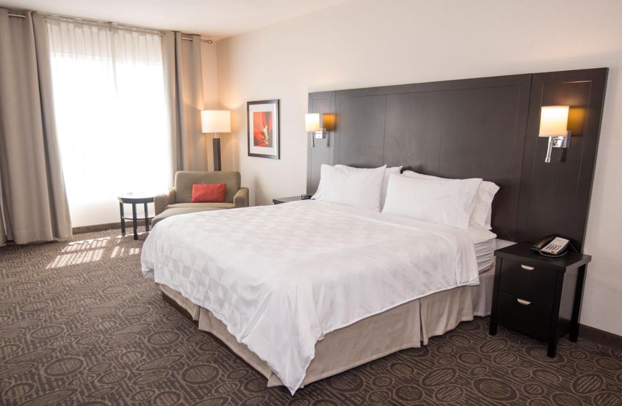 Holiday Inn Hotel & Suites Red Deer By Ihg Penhold Exterior photo